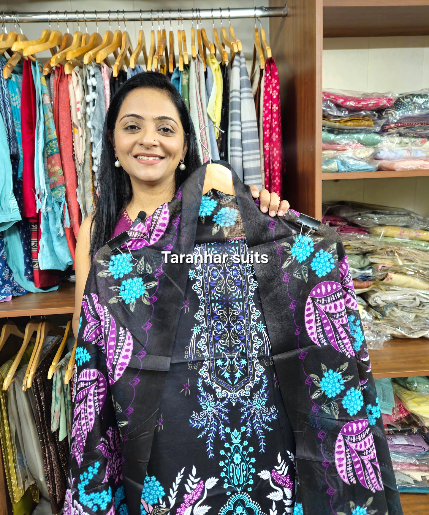 Pakistani Suit Online