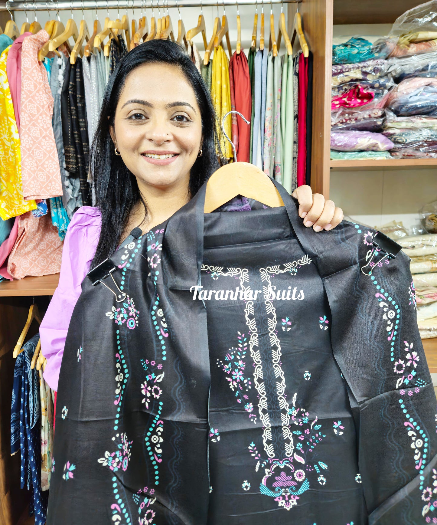 Pakistani Suits For Women Party Wear